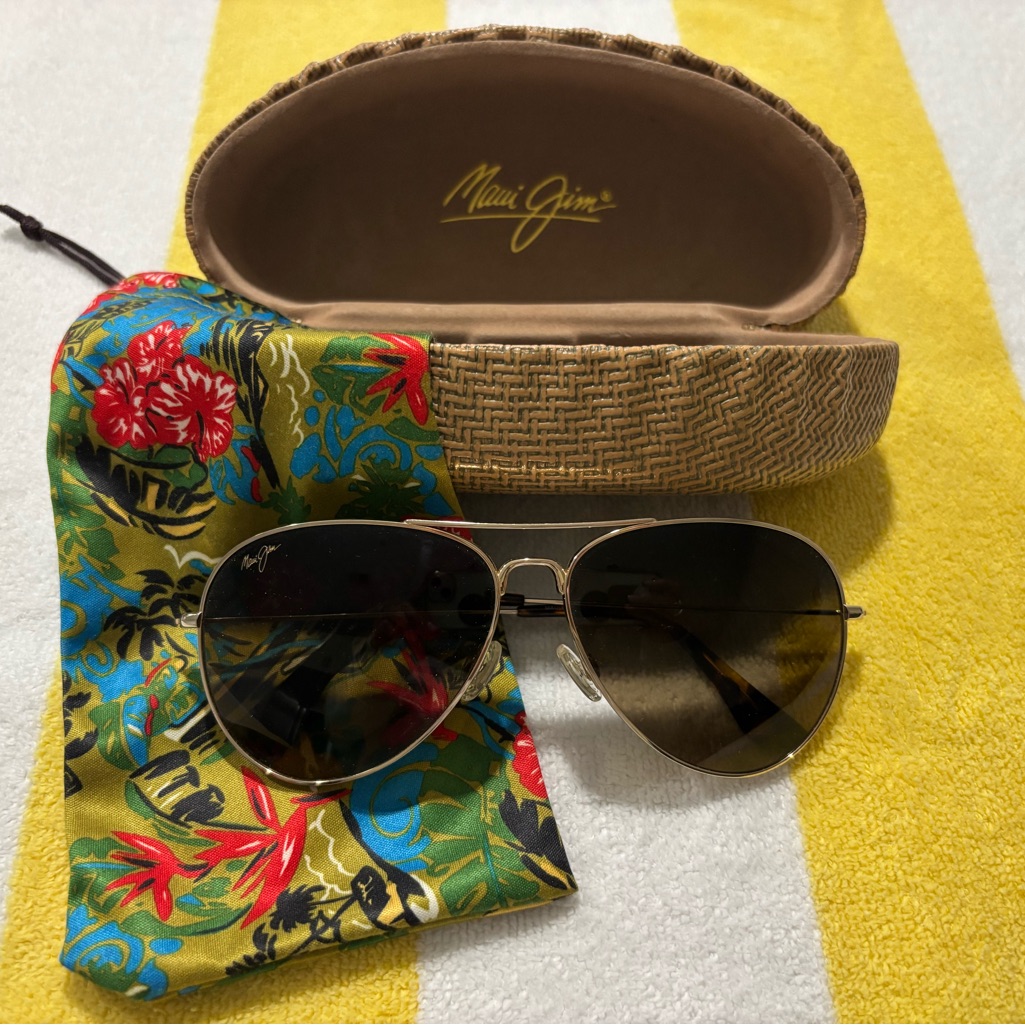 Maui Jim Maverick Gold Aviator Sunglasses With Mauigradient Brown Lenses.